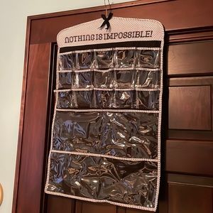 Hanging organizer